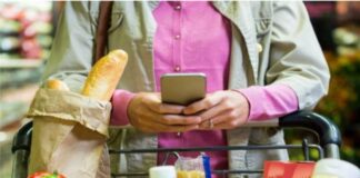 Intenção de consumo tem queda em abril, mas segue maior que em 2025