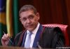 Nunes Marques toma posse na presidência do TSE e vai comandar eleições